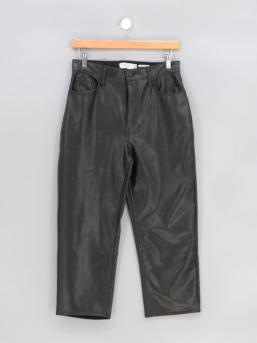NWT Abercrombie & Fitch Vegan Leather Ankle Straight Pant Black Size 28 Short - Picture 2 of 10